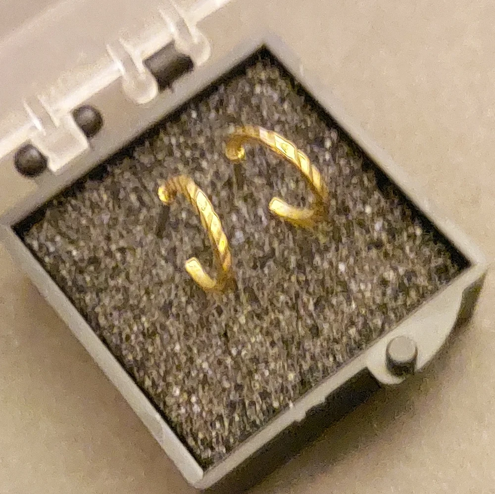 Small loop earings